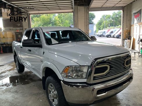 Used 2015 RAM 2500 Tradesman w/ Chrome Appearance Group AWD/4WD image 32
