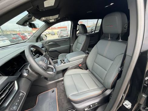 New 2026 GMC Acadia AT4 w/ Luxury Package AWD/4WD image 11