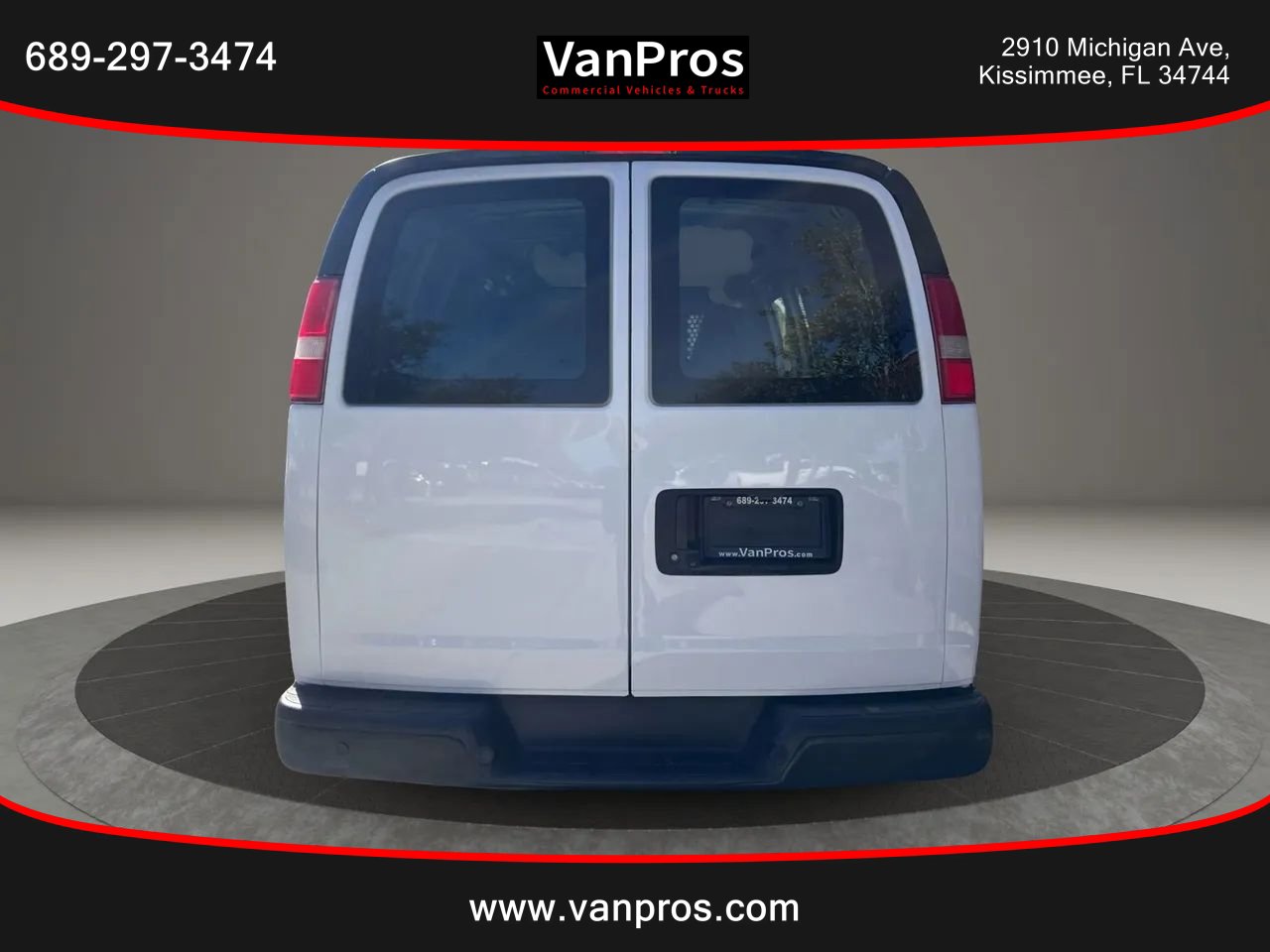 Used 2017 Chevrolet Express 2500 RWD image 4