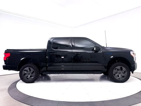 Used 2024 Ford F150 Lightning Flash AWD/4WD image 11