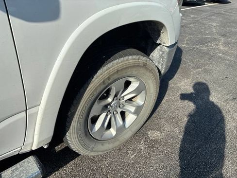 Used 2021 RAM 1500 Laramie AWD/4WD image 13