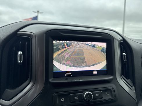 Used 2021 Chevrolet Silverado 2500 Custom w/ Custom Value Package image 23