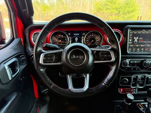 Used 2023 Jeep Wrangler Unlimited Rubicon w/ LED Lighting Group image 20