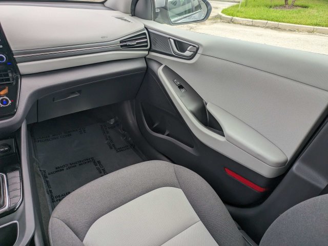 Used 2020 Hyundai Ioniq Blue FWD image 16