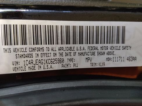 Used 2019 Jeep Grand Cherokee Altitude image 33