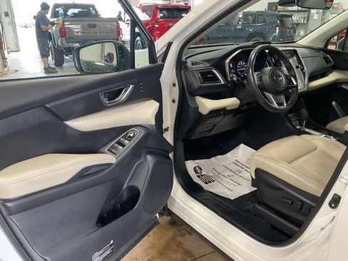 Used 2023 Subaru Ascent Limited AWD/4WD image 18