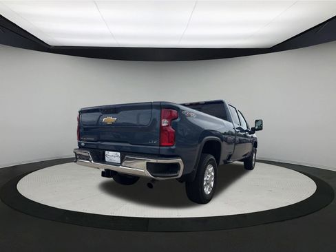 Used 2024 Chevrolet Silverado 3500 LTZ w/ LTZ Premium Package image 5