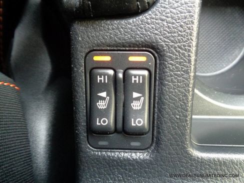 Used 2016 Subaru Crosstrek 2.0i Premium image 11