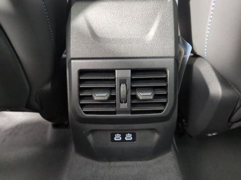 Used 2025 BMW M235i xDrive w/ Premium Package image 28