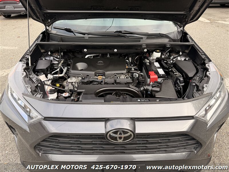 Used 2020 Toyota RAV4 XLE w/ Convenience Package AWD/4WD image 23