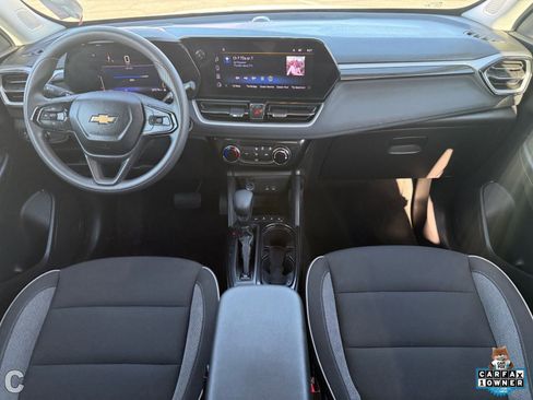 Used 2025 Chevrolet TrailBlazer LT FWD image 12