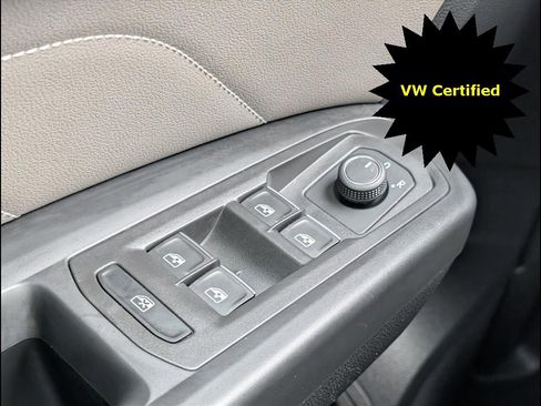 Certified 2023 Volkswagen Atlas Cross Sport SE image 11