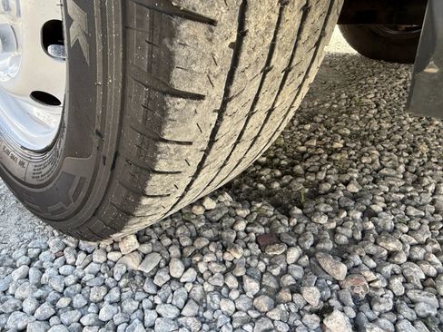 Used 2017 Ford Transit 250 148 Medium Roof image 15