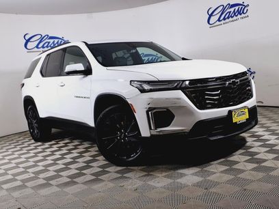 Used 2023 Chevrolet Traverse RS
