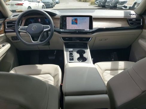 New 2026 Volkswagen Atlas SE FWD image 13