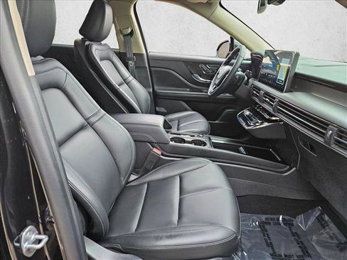 Used 2025 Lincoln Corsair FWD image 16