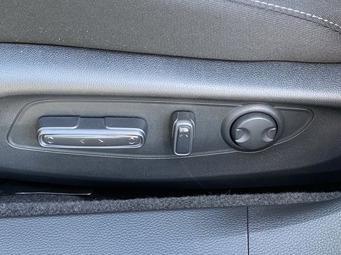 Used 2025 Honda Accord SE image 16