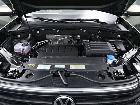 New 2026 Volkswagen Atlas Cross Sport SE AWD/4WD image 15