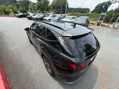 Used 2025 Hyundai Tucson SEL FWD image 4