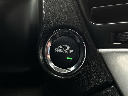 Used 2018 Chevrolet Tahoe Premier RWD image 24