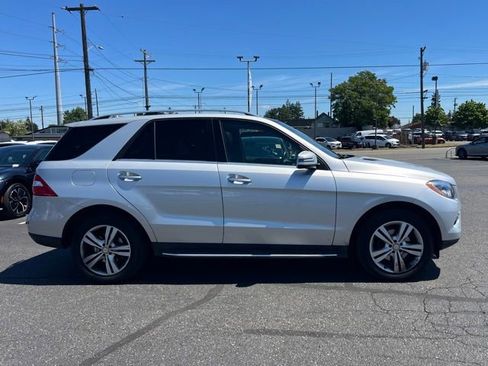 Used 2015 Mercedes-Benz ML 350 4MATIC image 8