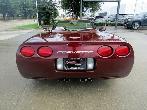 Used 2003 Chevrolet Corvette Convertible w/ Preferred Equipment Group1 RWD image 6