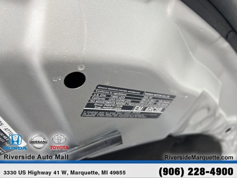 Used 2023 Nissan Rogue SV image 14