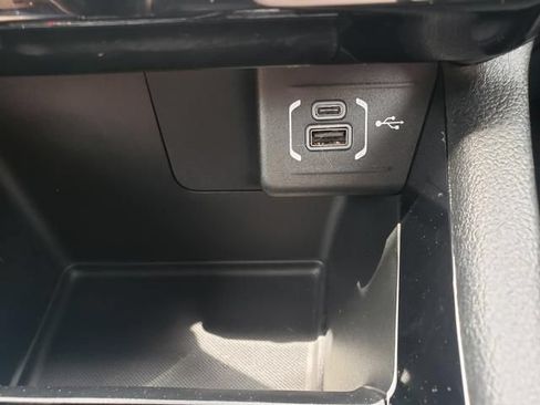Used 2023 Jeep Compass Limited AWD/4WD image 21