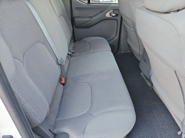Used 2018 Nissan Frontier SV AWD/4WD image 24