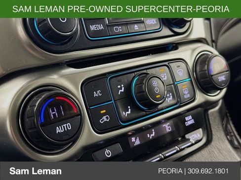 Used 2019 Chevrolet Suburban Premier image 16