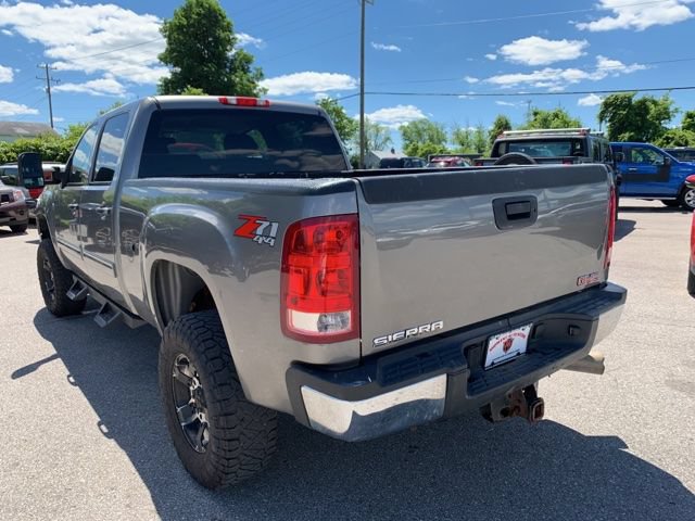 Used 2013 GMC Sierra 2500 SLE w/ SLE Preferred Package AWD/4WD image 5
