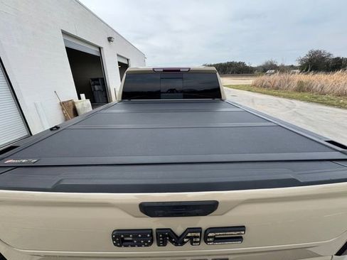 Used 2022 GMC Sierra 1500 Elevation w/ Elevation Premium Package image 31