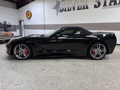 Used 2014 Chevrolet Corvette Stingray Convertible w/ 3LT Preferred Equipment Group RWD image 3