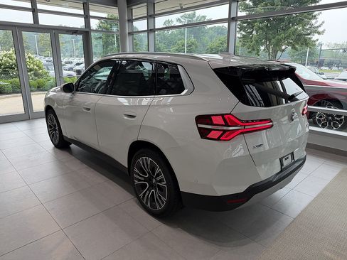 New 2026 BMW X3 xDrive30i w/ Premium Package AWD/4WD image 4
