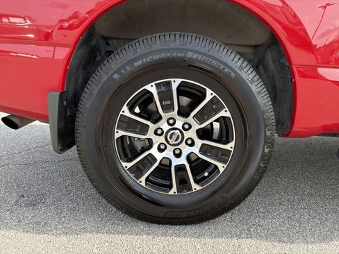 Used 2021 Nissan Titan SV w/ Accessory Utility Package image 28