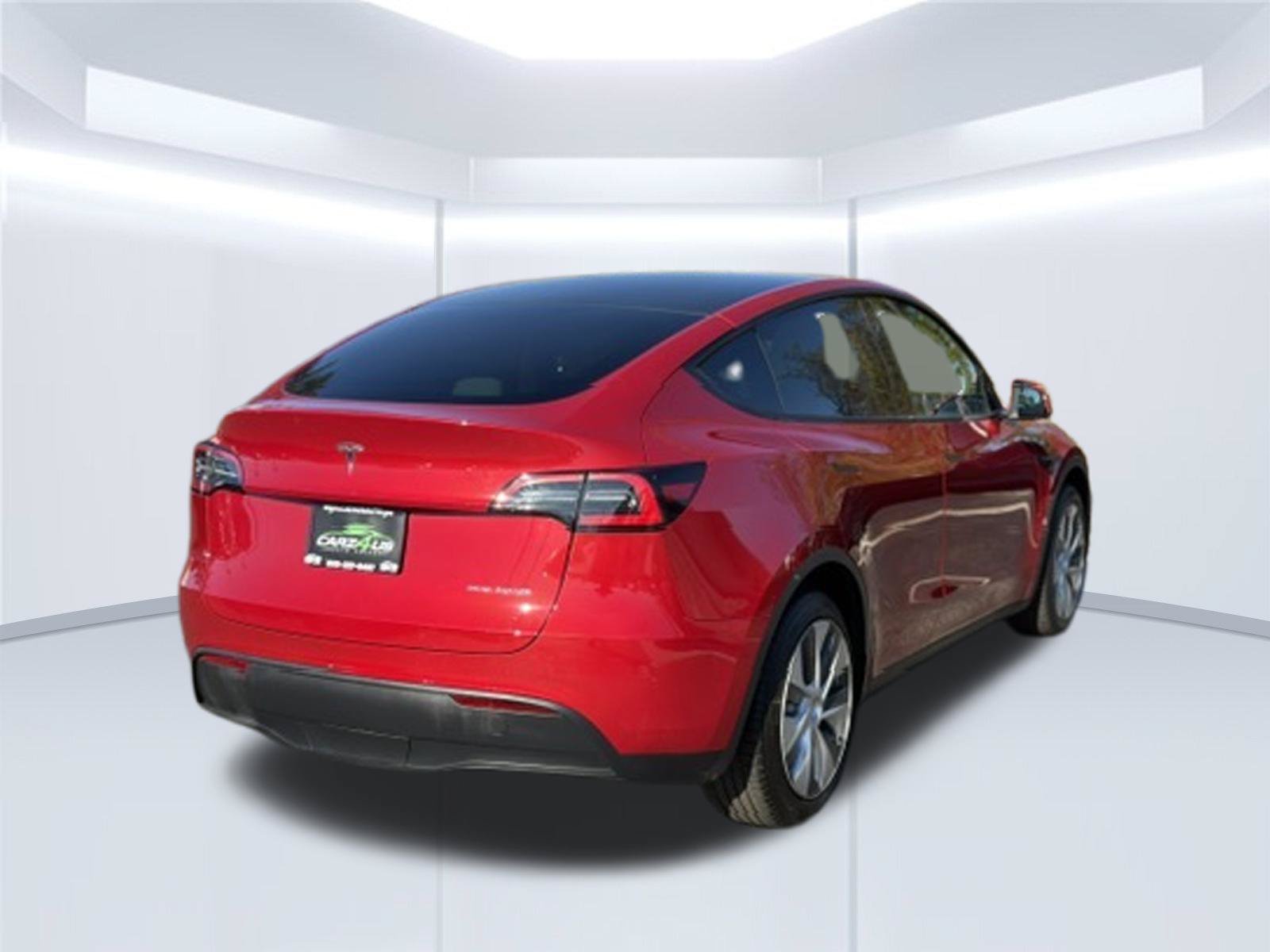 Used 2023 Tesla Model Y AWD image 5