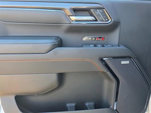 Used 2024 GMC Sierra 1500 AT4 w/ Technology Package image 18
