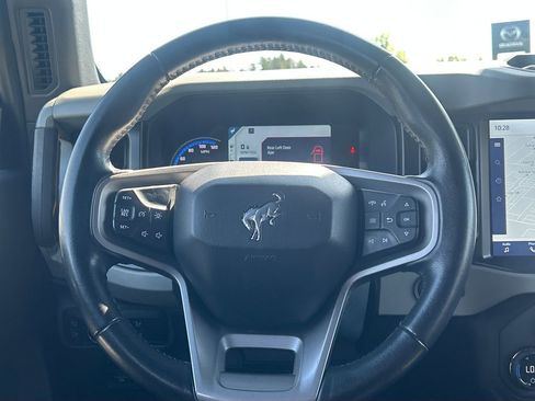 Certified 2023 Ford Bronco Badlands w/ Sasquatch Package AWD/4WD image 20