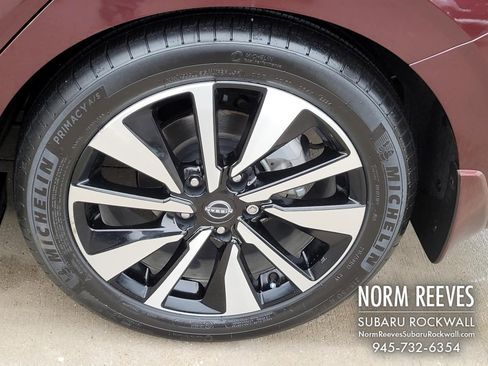 Used 2024 Nissan Sentra SV w/ SV Premium Package image 22