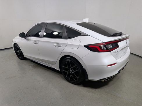 Used 2024 Honda Civic Sport Touring image 5