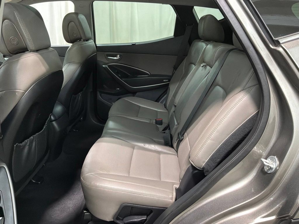 Used 2018 Hyundai Santa Fe Sport w/ 2.4L Tech Package 04 AWD/4WD image 21