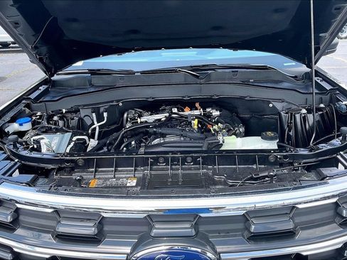 Used 2026 Ford Explorer Active RWD image 30