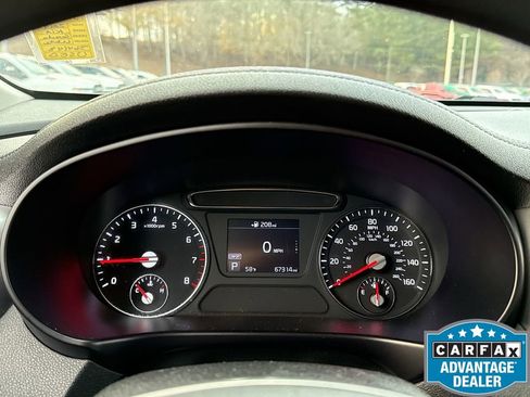 Used 2019 Kia Sorento LX image 16