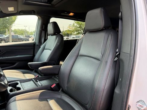Used 2025 Honda Odyssey Sport-L image 15