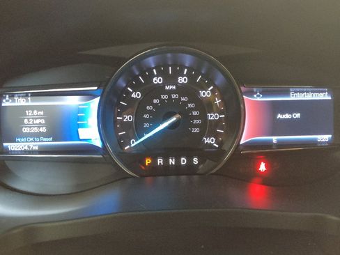 Used 2016 Ford Explorer XLT w/ Equipment Group 202A FWD image 23