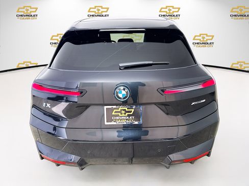 Used 2023 BMW iX xDrive50 w/ Sport Package image 6