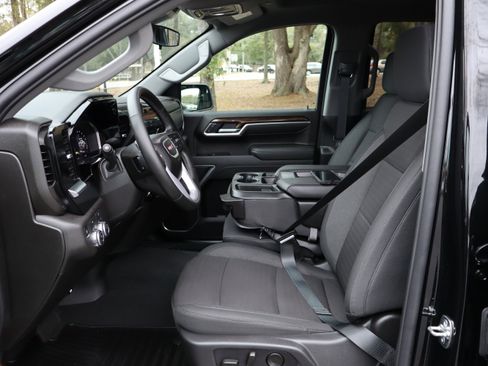 Used 2026 GMC Sierra 1500 Elevation image 17