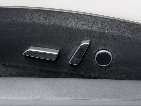 Used 2021 Tesla Model 3 Standard Range Plus RWD image 6