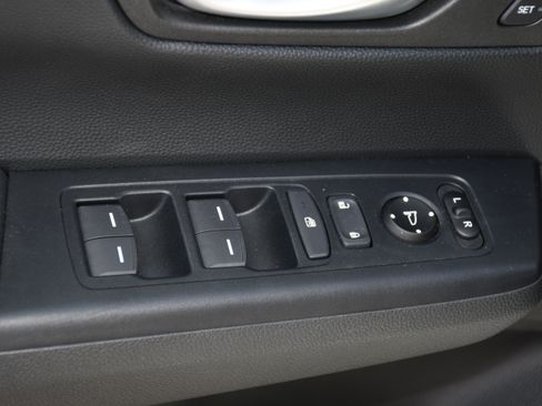 Used 2024 Honda CR-V Sport-L image 11