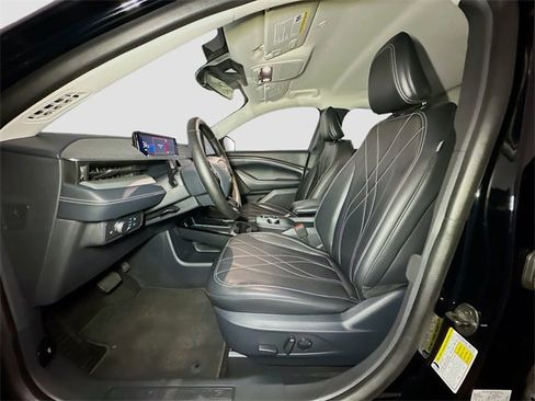 Certified 2021 Ford Mustang Mach-E Select w/ Comfort/Technology Package image 17